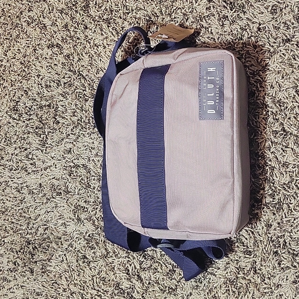 NWT Duluth Trading Co. Crossbody Bag